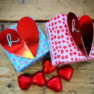 Gecoate geschenkdozen met merklogo